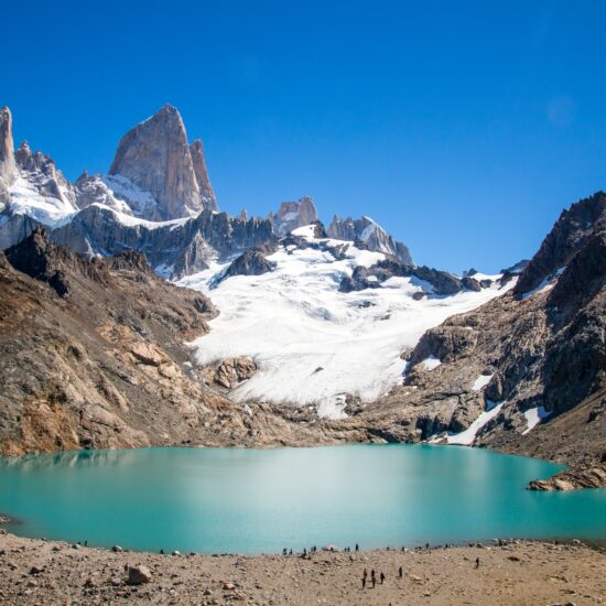 Argentina-Patagonia-EL-Chalten-Lago-de-los-Tres