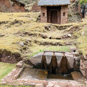 Peru-Huchuy-Qosqo