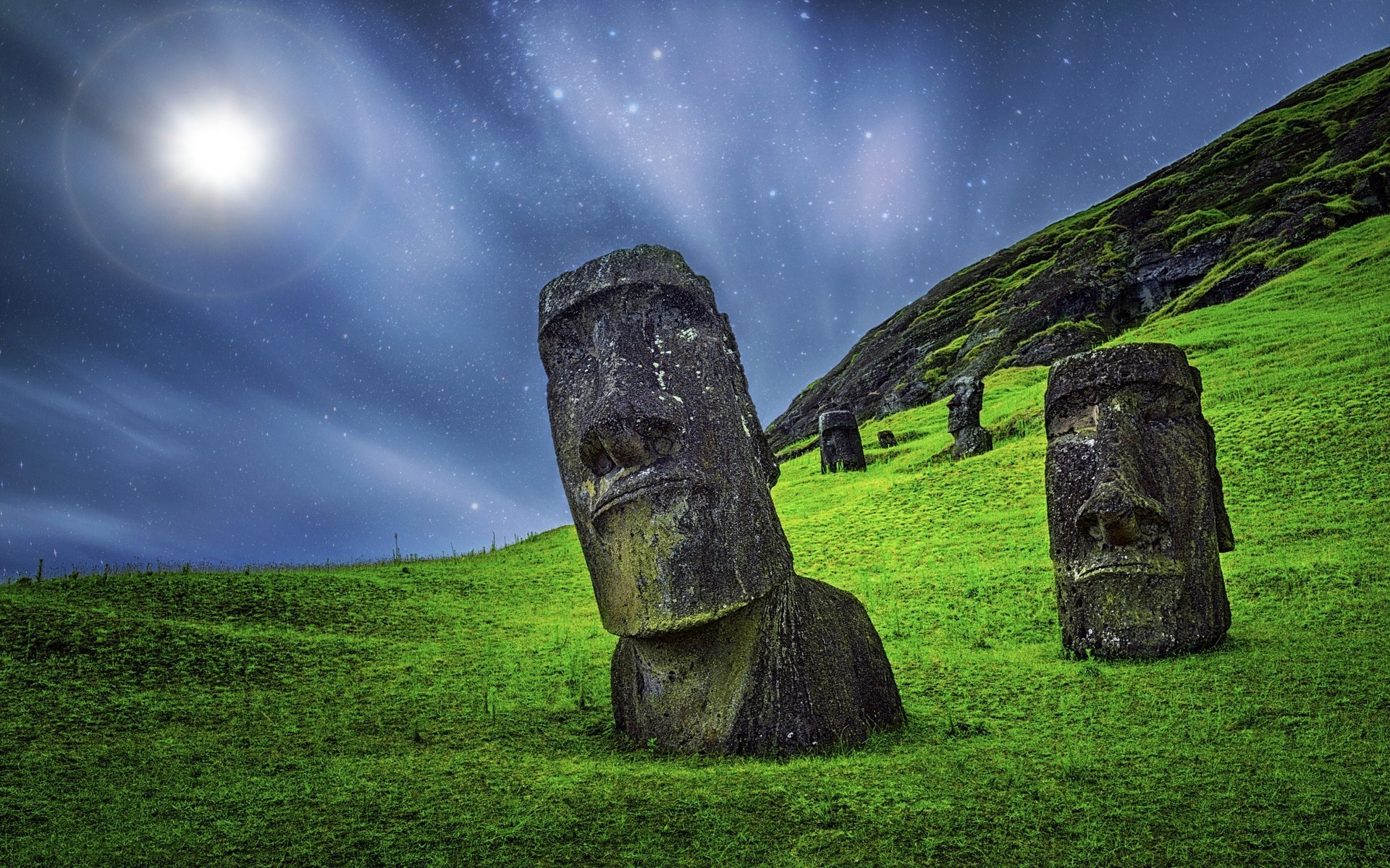 Chile-Velikonocni-ostrov-Moai-